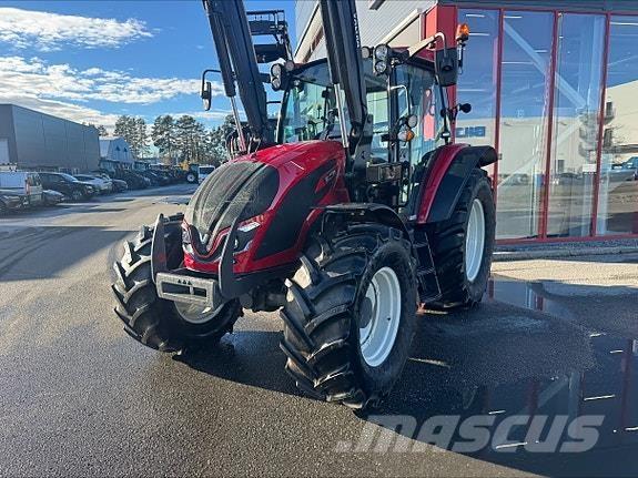 Valtra A115 H4 Traktoren