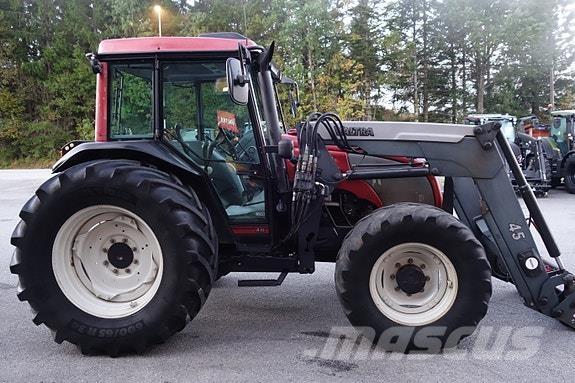 Valtra A85 Traktoren