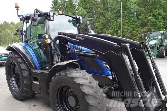 Valtra G125 Aktive Traktoren