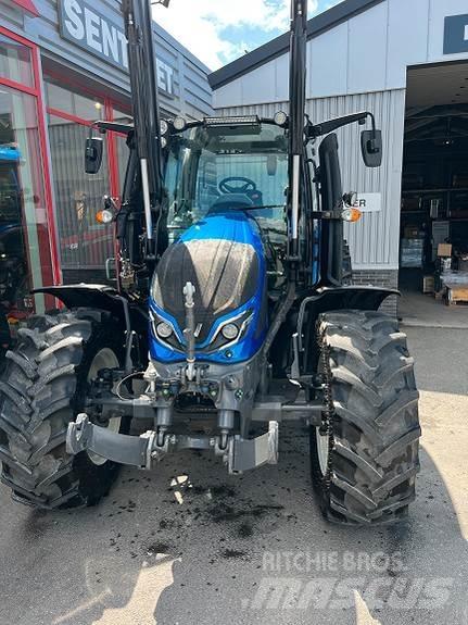 Valtra G135 Activ Traktoren