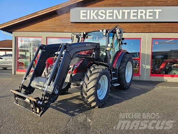 Valtra G135 Active Traktoren