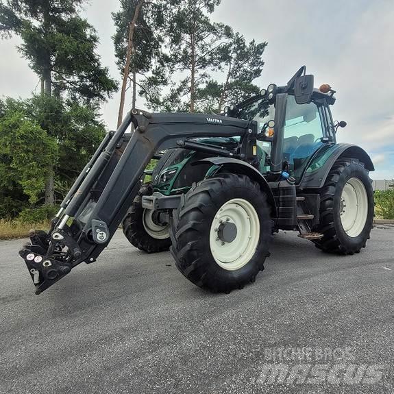 Valtra N114 Traktoren