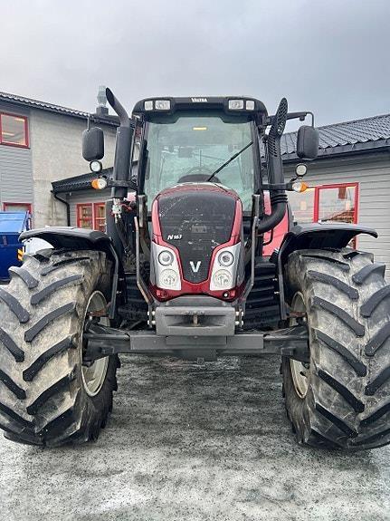 Valtra N163 Traktoren
