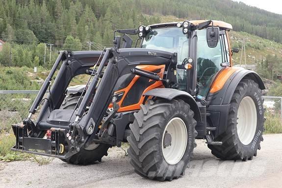 Valtra N174 D Traktoren