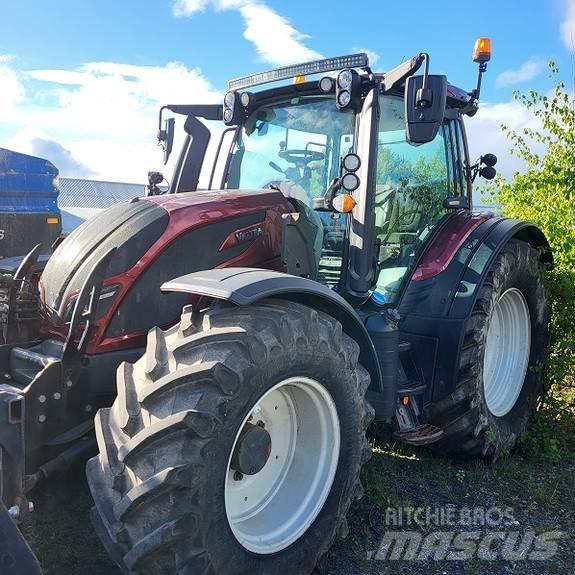 Valtra N174D Traktoren