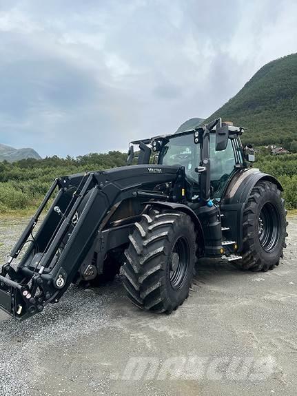 Valtra Q305 Traktoren
