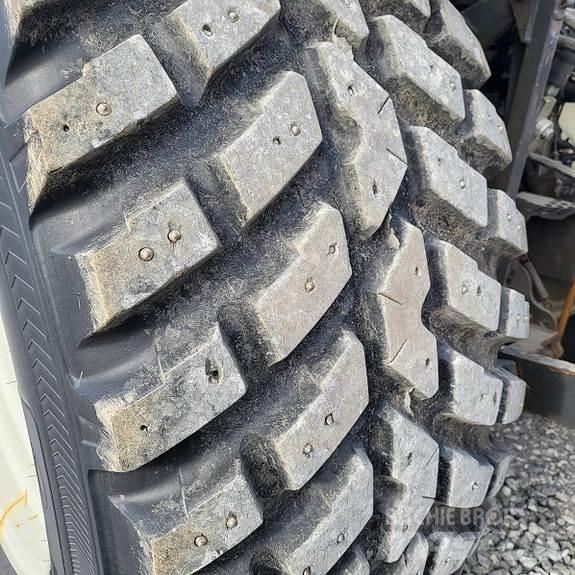 Valtra T174D Traktoren