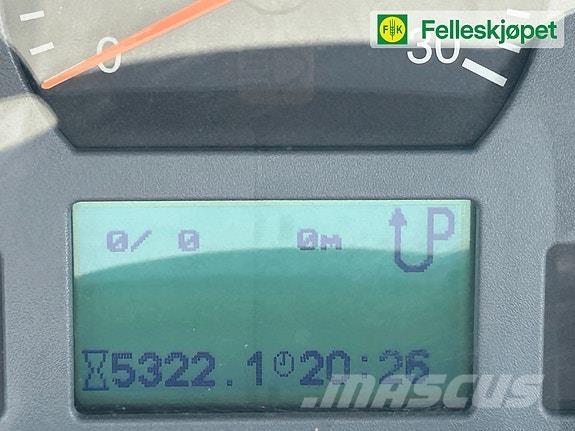 Valtra T190 Traktoren