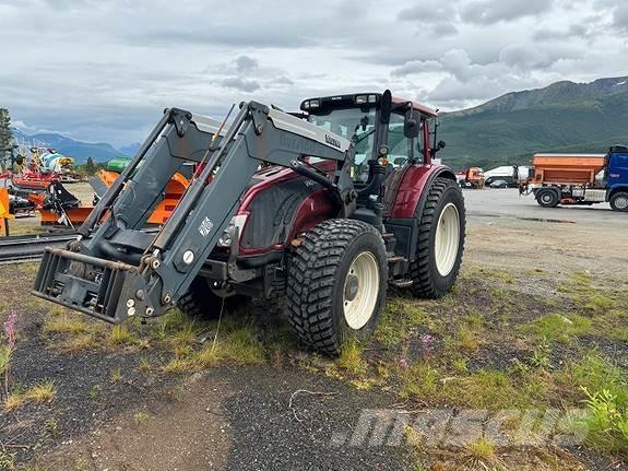 Valtra T203 Traktoren