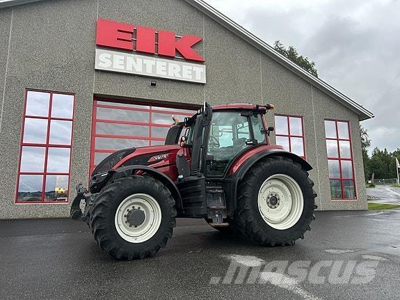 Valtra T234 Traktoren