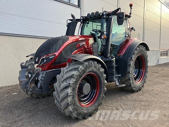 Valtra T234 Direct Traktoren