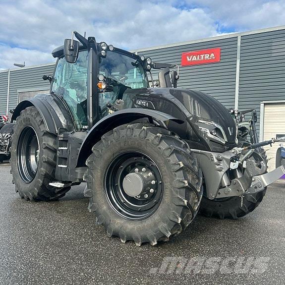 Valtra T235 Direct Traktoren