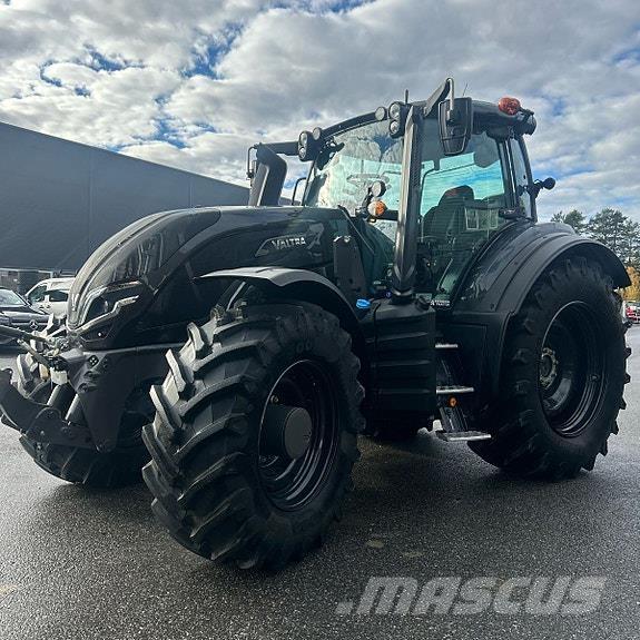 Valtra T235 Direct Traktoren
