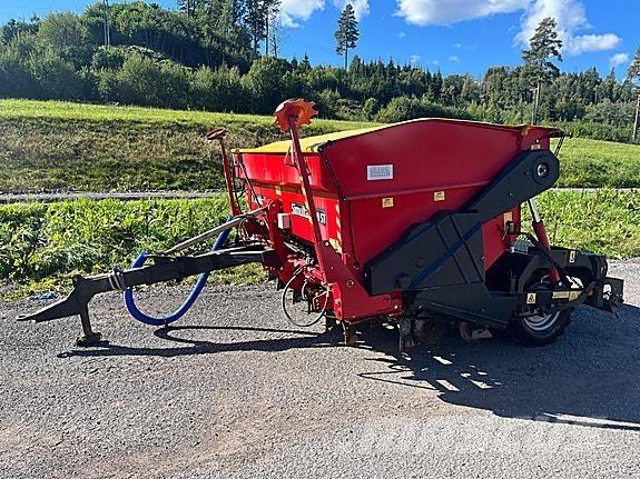   Mineraldüngerstreuer