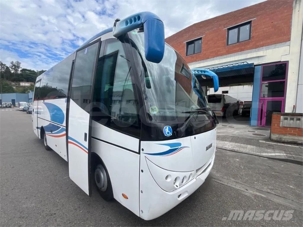 MAN Dexon Reisebusse