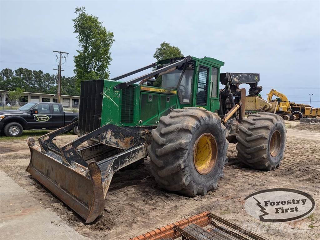 John Deere 748H Stammholzschlepper