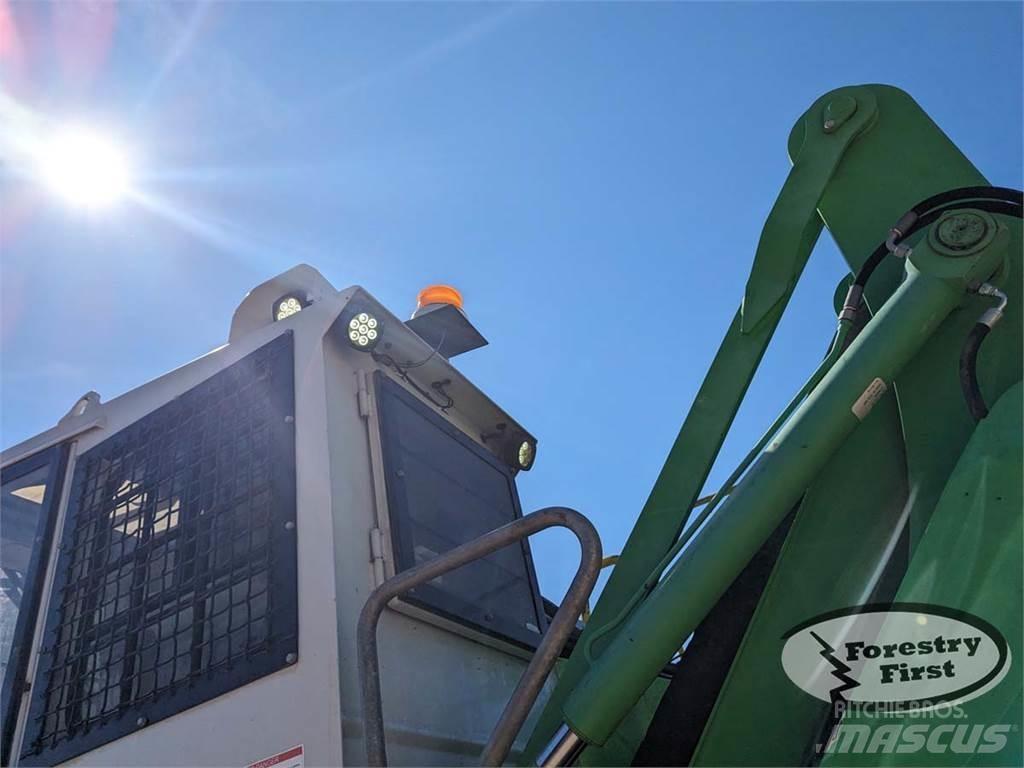Sennebogen 830E Gelenkausleger Lader