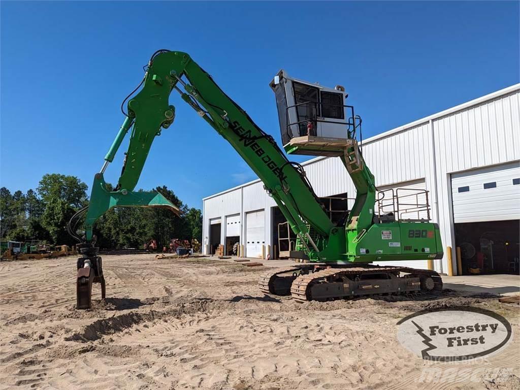 Sennebogen 830E Gelenkausleger Lader