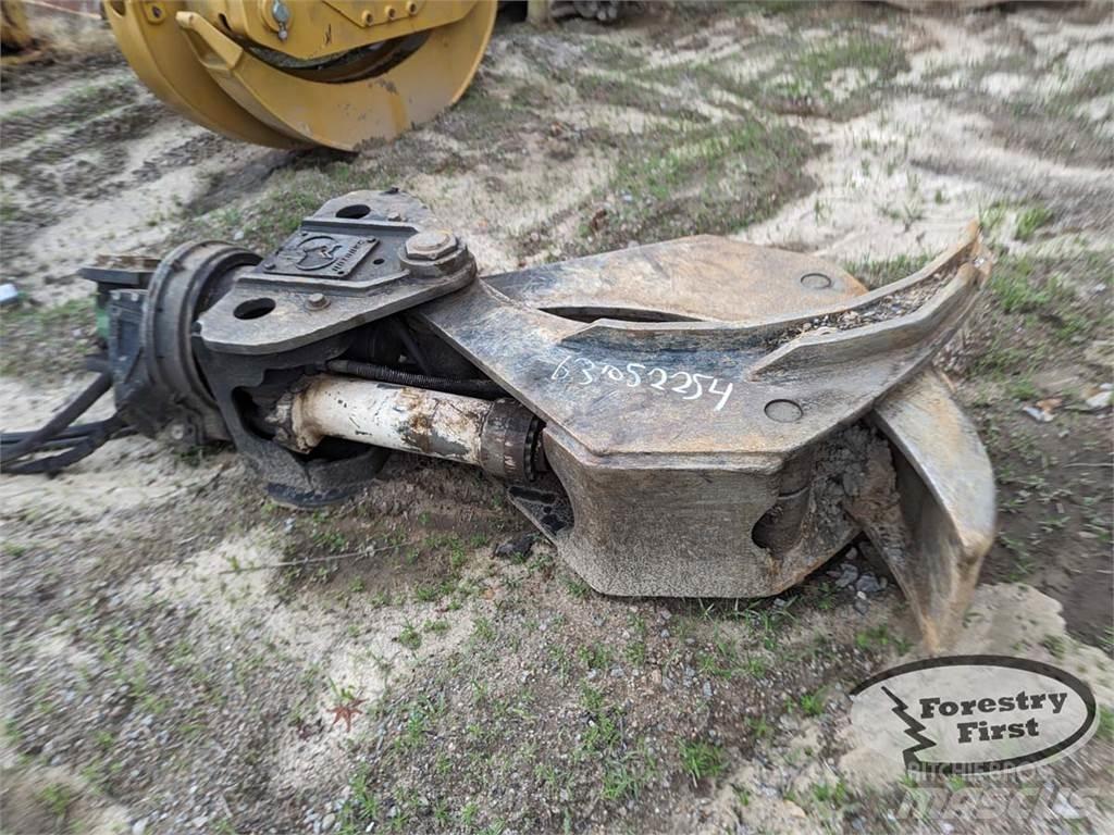 Sennebogen 830E Gelenkausleger Lader
