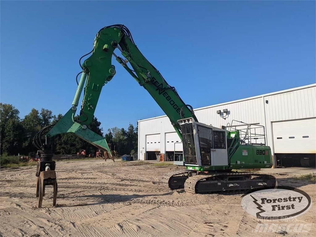 Sennebogen 830E Gelenkausleger Lader