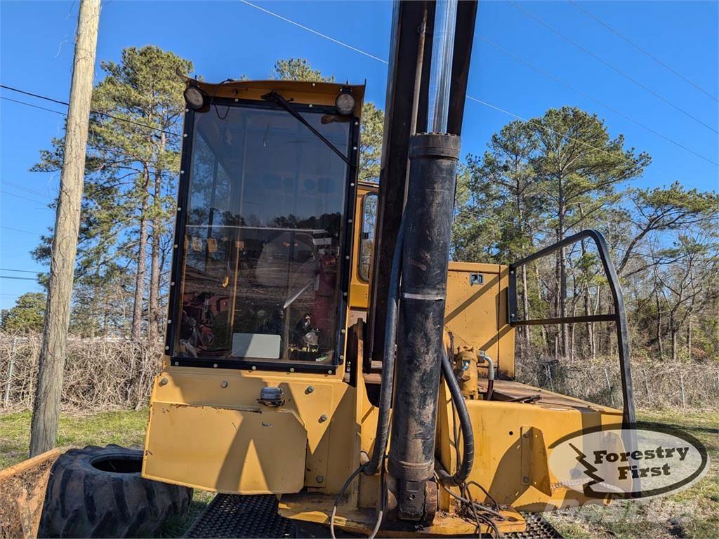 Tigercat 234 Gelenkausleger Lader