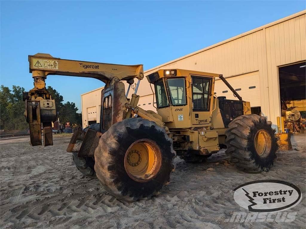 Tigercat 610E Stammholzschlepper