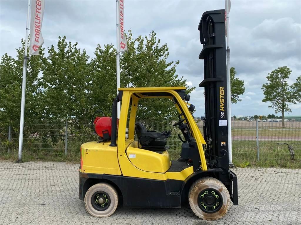 Hyster H4.0FT Gas Stapler