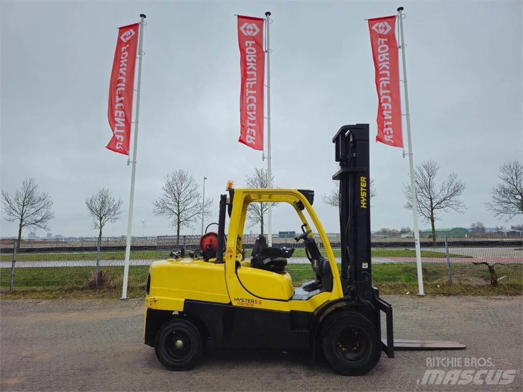 Hyster H5.5FT Gas Stapler