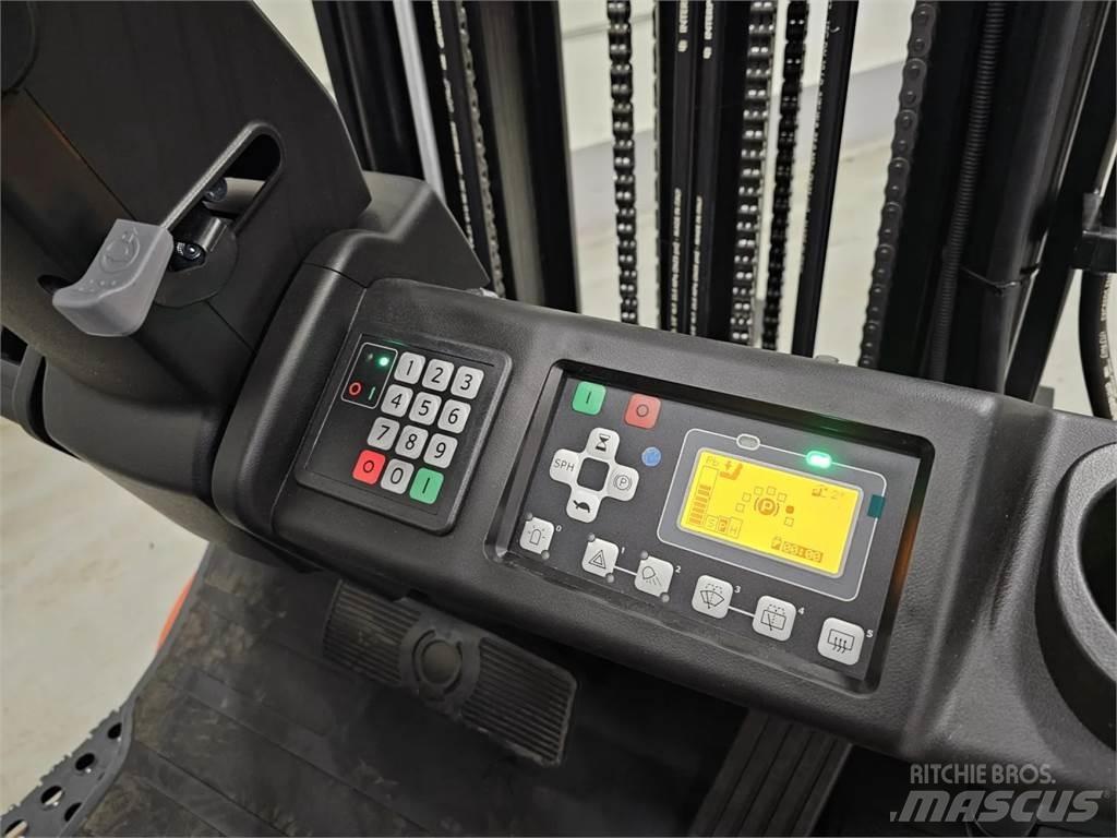 Toyota 8FBE20T Elektro Stapler