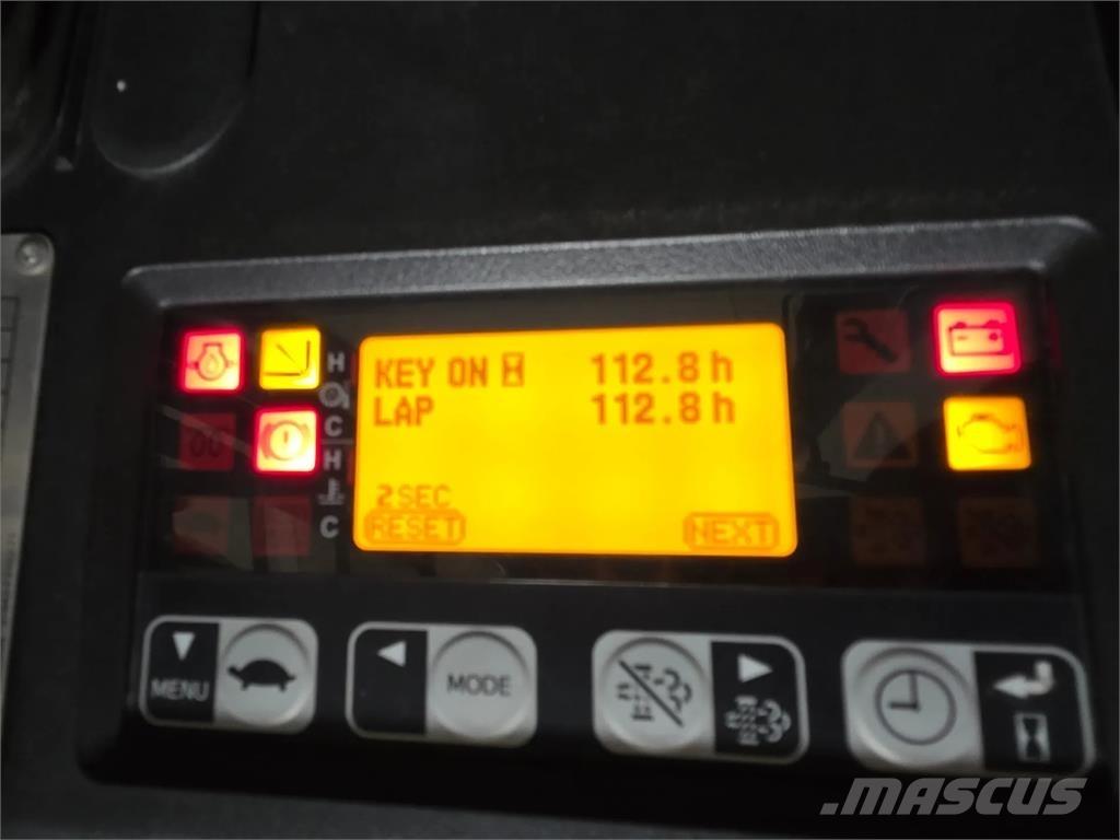 Toyota 8FD70F Diesel Stapler