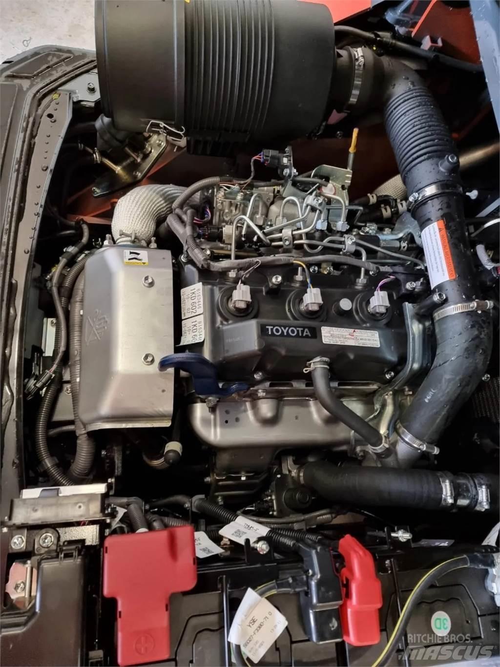 Toyota 8FD70F Diesel Stapler