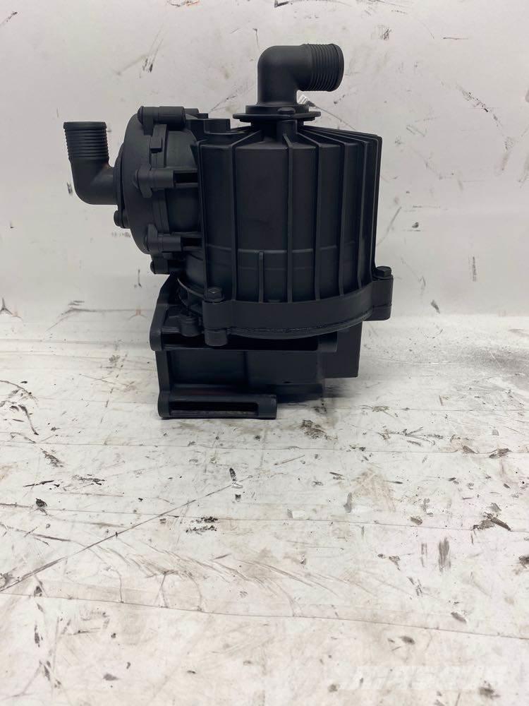 Mack MP8 Transport Sonstige