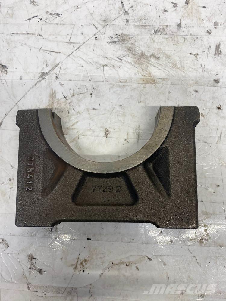 Mack MP8 Transport Sonstige