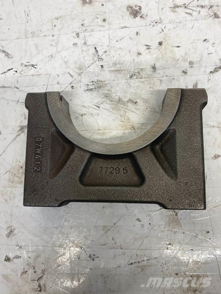 Mack MP8 Transport Sonstige