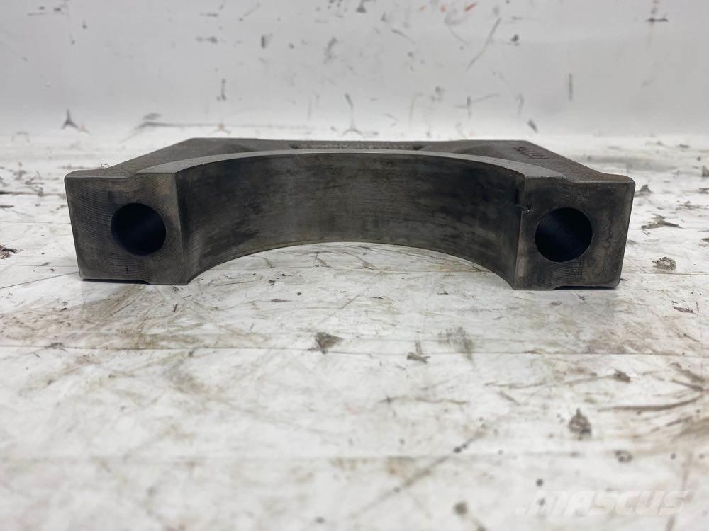 Mack MP8 Transport Sonstige