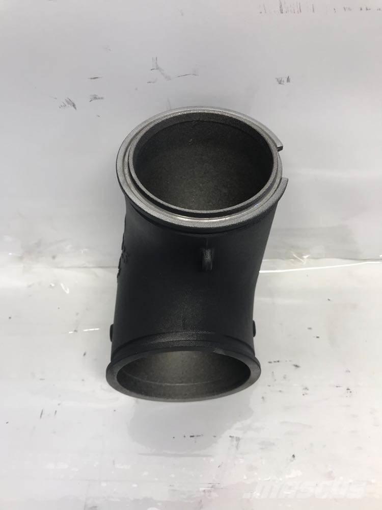 Mack MP8 Transport Sonstige