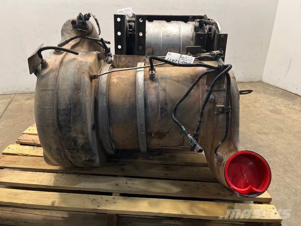 Mack MP8 Transport Sonstige