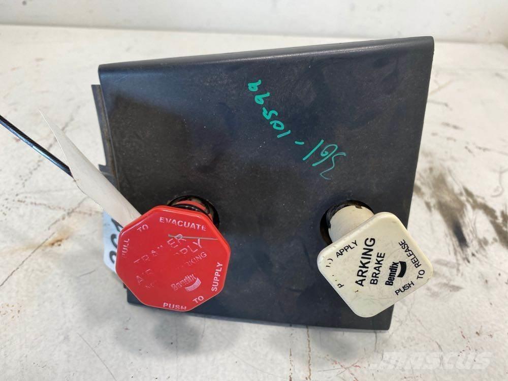 Volvo VNL Transport Sonstige