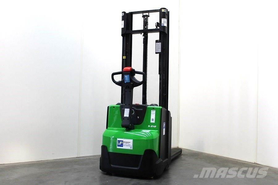 Cesab S 212 / 330 Deichselstapler
