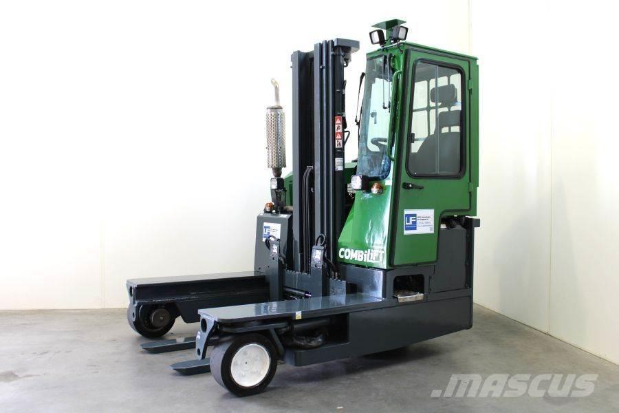 Combilift C 3000 Seitenstapler