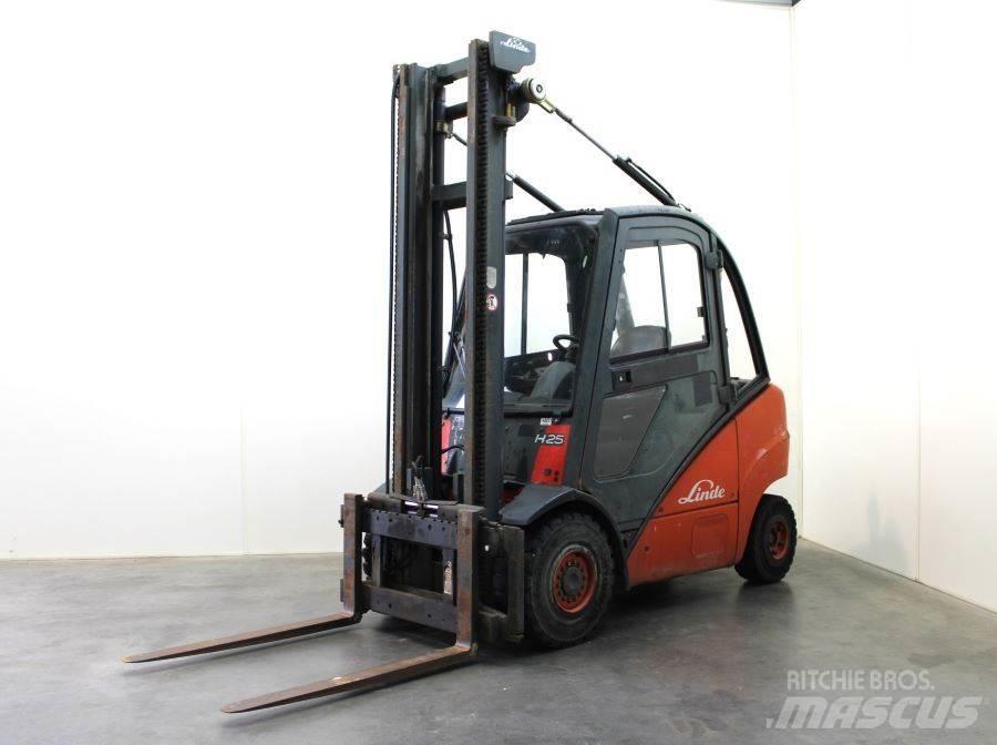 Linde H 25 D Diesel Stapler