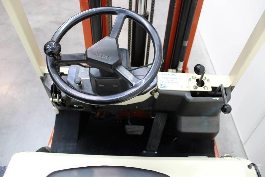 Nissan N01 L18U Elektro Stapler