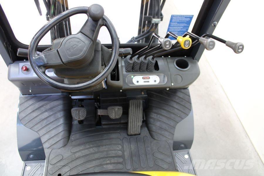 TCM FD 25 T 3 Diesel Stapler