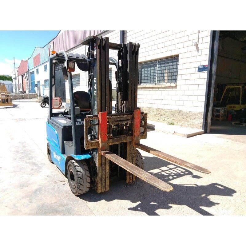 BYD ECB200C Elektro Stapler