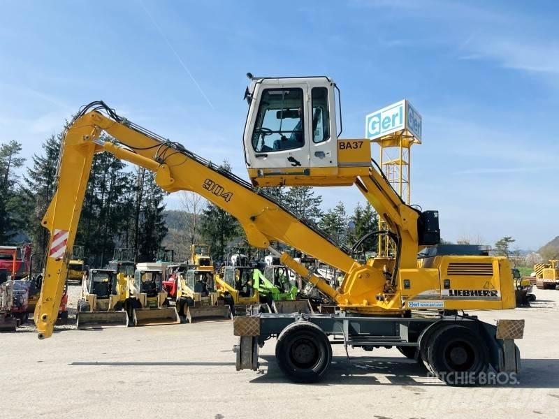 Liebherr A904 Materialumschlag