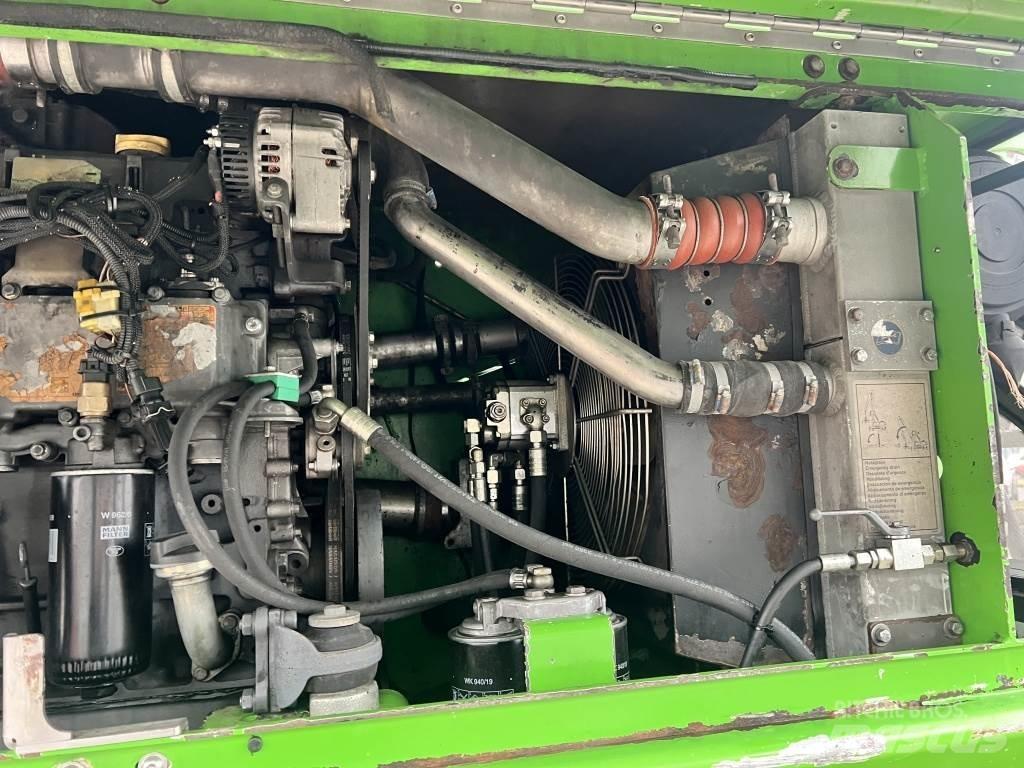Sennebogen 821 M Materialumschlag