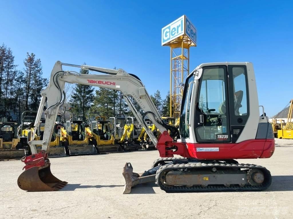 Takeuchi TB235 Minibagger < 7t