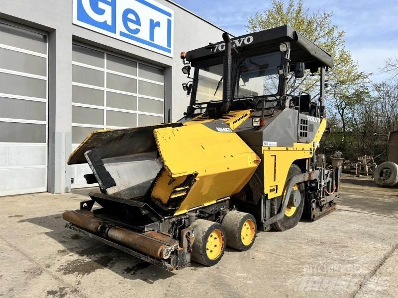  Volvo-ABG 6870 Strassenfertiger