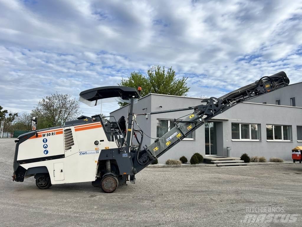 Wirtgen W 50 RI Asphaltfräsen