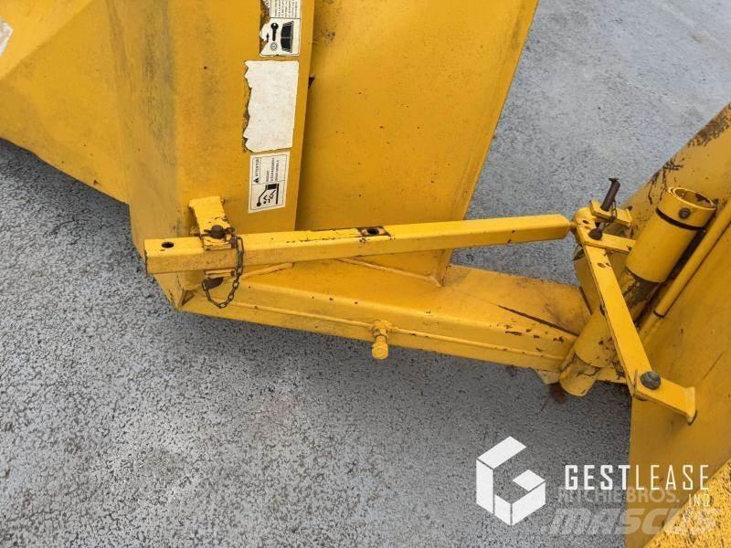 Agram D2401 Sonstige Landmaschinen